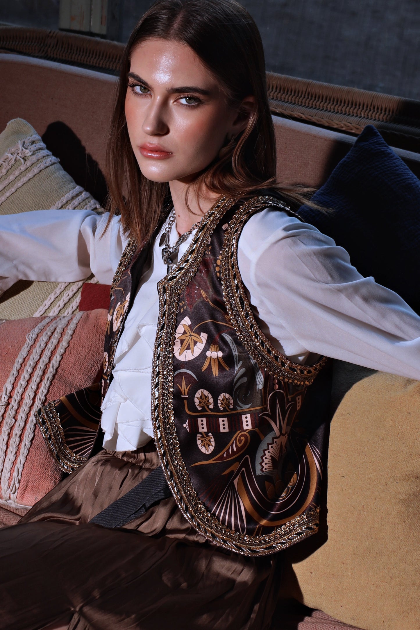 Majesty | Vest
