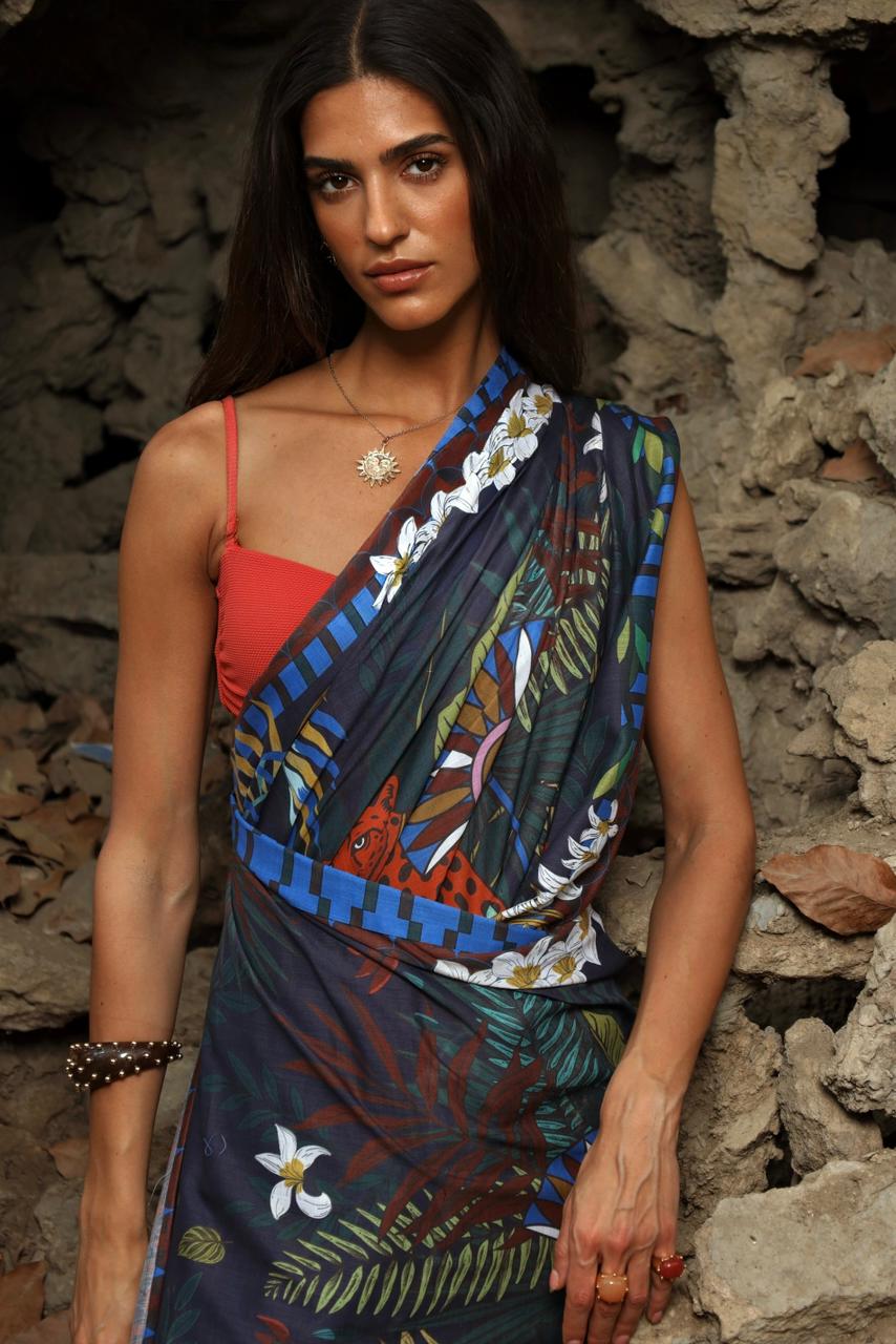 The Guardian Chair in Dark Blue | Multi Wear Sarong